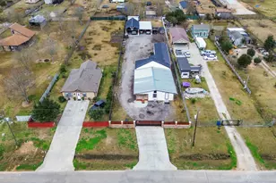 411 County Road 3556, Cleveland, TX 77327 - Photo 5