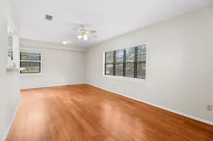 317 Hollywood Dr, Conroe, TX 77303 - Photo 11