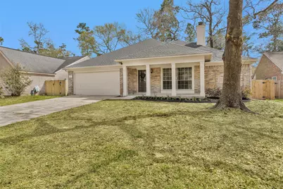 7 Amber Fire Place, The Woodlands, TX 77381 - Photo 3