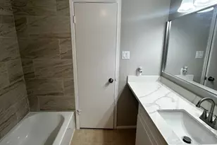 2120 Greenbriar Colony Dr, Houston, TX 77032 - Photo 15