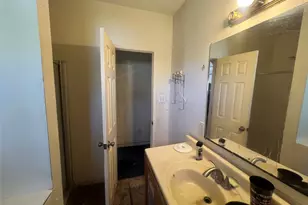 7612 E Magnolia St, Houston, TX 77012 - Photo 15