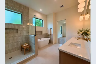 2010 Hewitt Drive, Houston, TX 77018 - Photo 13