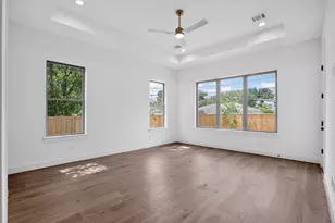 2010 Hewitt Dr, Houston, TX 77018 - Photo 17