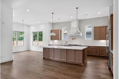 2010 Hewitt Drive, Houston, TX 77018 - Photo 9