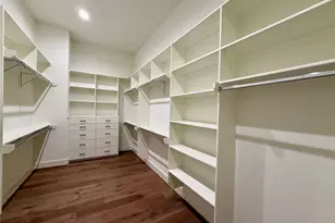 2010 Hewitt Dr, Houston, TX 77018 - Photo 15