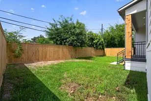 2010 Hewitt Dr, Houston, TX 77018 - Photo 45