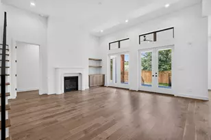 2010 Hewitt Dr, Houston, TX 77018 - Photo 3