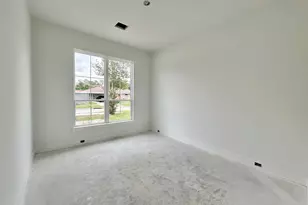 8029 Longridge Dr, Houston, TX 77055 - Photo 11