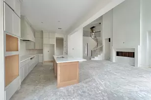 8029 Longridge Dr, Houston, TX 77055 - Photo 7