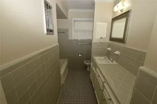 4422 Nenana Dr, Houston, TX 77035 - Photo 11