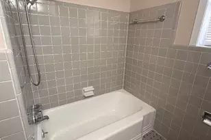 4422 Nenana Dr, Houston, TX 77035 - Photo 9