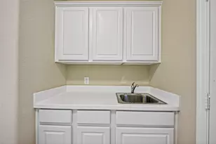 6826 Sorrelwood Ln, Sugar Land, TX 77479 - Photo 17