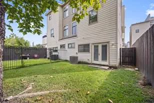 2311 McIlhenny St, Houston, TX 77004 - Photo 7