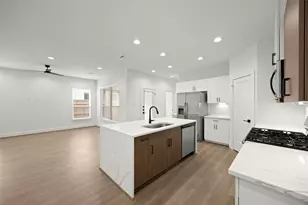 2713 Bronze Vis Dr, Katy, TX 77493 - Photo 5