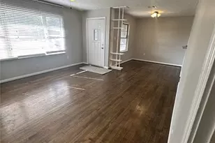 5847 Belcrest St, Houston, TX 77033 - Photo 7