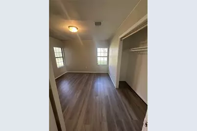 5847 Belcrest Street, Houston, TX 77033 - Photo 3