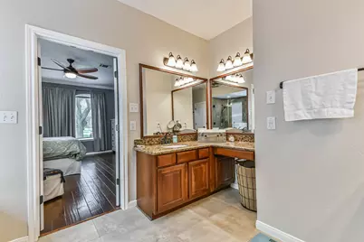 13415 Scenic Glade Drive, Houston, TX 77059 - Photo 21