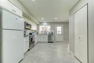 3046 Wagon Trail Dr, Sugar Land, TX 77479 - Photo 21