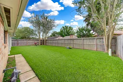 3046 Wagon Trail Drive, Sugar Land, TX 77479 - Photo 45