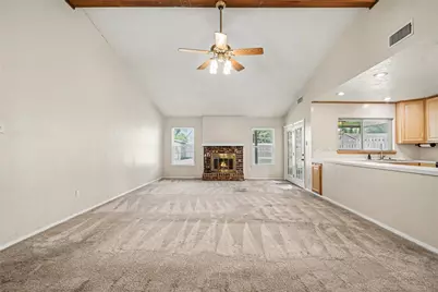 15330 Bratten Lane, Houston, TX 77598 - Photo 13