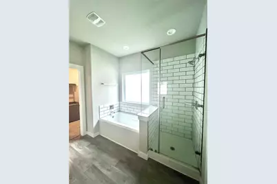 14233 Wonder Lake, Conroe, TX 77384 - Photo 11