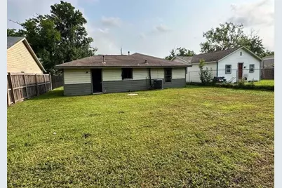 3804 Cedar Hill Lane, Houston, TX 77093 - Photo 11