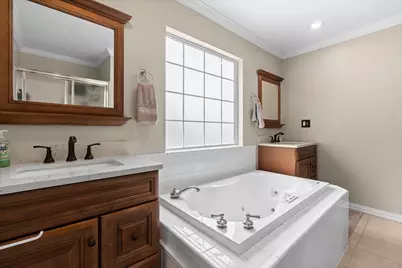 746 E Lake Drive, Livingston, TX 77351 - Photo 17