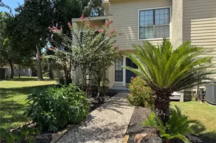 3935 Knollcrest Dr, Montgomery, TX 77356 - Photo 1