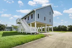 216 Rue Orleans St, Baytown, TX 77520 - Photo 1
