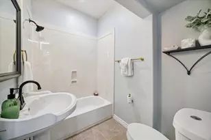 216 Rue Orleans St, Baytown, TX 77520 - Photo 23
