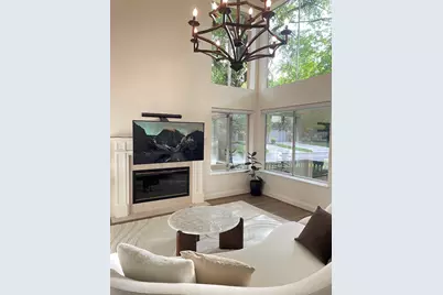 45 N Lakeridge Circle, The Woodlands, TX 77381 - Photo 11