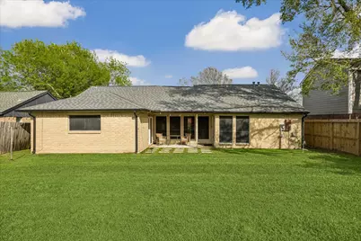 1410 Gentle Bend Drive, Missouri City, TX 77489 - Photo 31