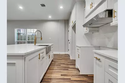 235 Hahlo Street, Houston, TX 77020 - Photo 5
