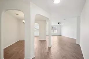 11926 Panay Dr, Houston, TX 77048 - Photo 3