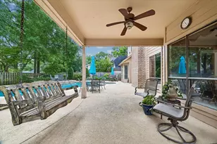 2519 Golden Pond Dr, Kingwood, TX 77345 - Photo 3