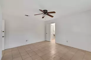 10302 Blue Oak Dr, Houston, TX 77065 - Photo 17