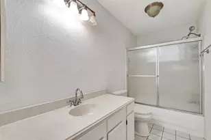 10302 Blue Oak Dr, Houston, TX 77065 - Photo 9