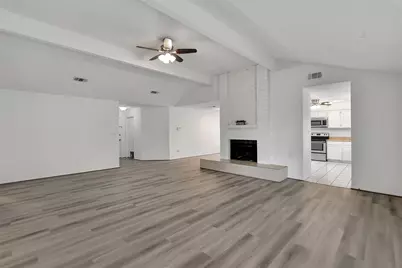 10302 Blue Oak Drive, Houston, TX 77065 - Photo 5