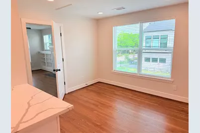 2001 Brun Street #1, Houston, TX 77019 - Photo 3