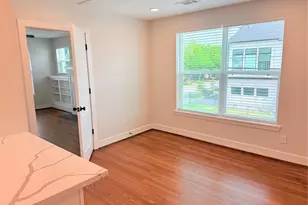 2001 Brun St, Houston, TX 77019 - Photo 3