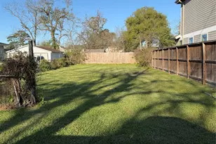 7009 Roswell St, Houston, TX 77022 - Photo 5