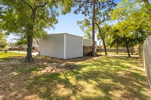 162 Bay Oak, Anahuac, TX 77514 - Photo 23