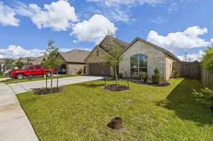2004 Hyde Acres St, League City, TX 77573 - Photo 3