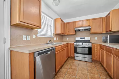 12710 Paso Del Flores Drive, Houston, TX 77045 - Photo 11