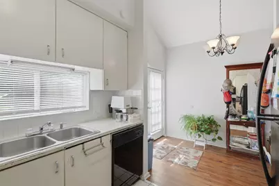 1621 & 1623 W Adoue Street, Alvin, TX 77511 - Photo 11