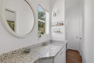 1621 & 1623 W Adoue St, Alvin, TX 77511 - Photo 25