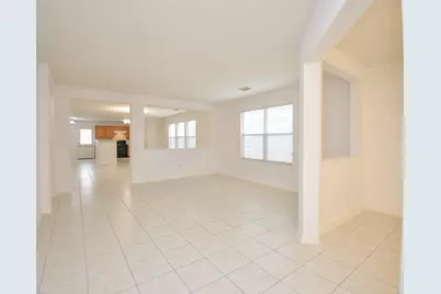 13118 Crescent Manor Lane, Houston, TX 77072 - Photo 9