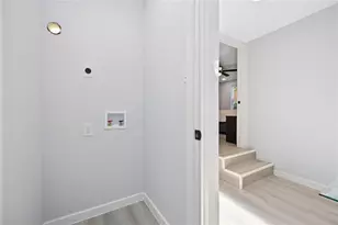 9405 Cathedral Dr, Houston, TX 77051 - Photo 11