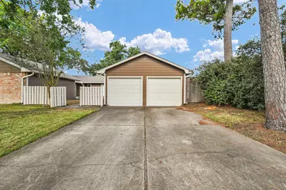 16103 Tibet Road, Friendswood, TX 77546 - Photo 3