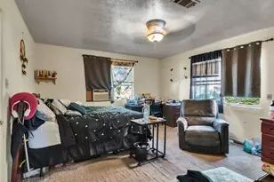 4323 Ave R 1/2, Galveston, TX 77550 - Photo 35